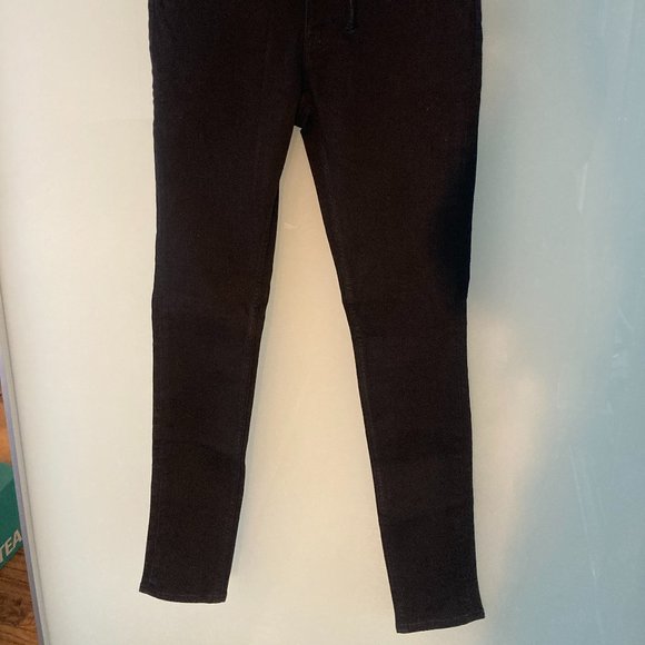 Cheap Monday Black Coal High Skin Snapbacks -26/32 - Picture 5 of 7